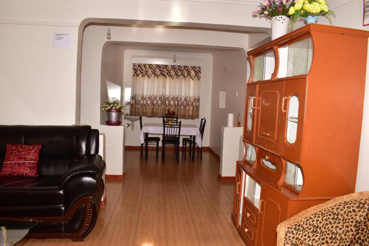 Salient Guest House エルドレット エクステリア 写真