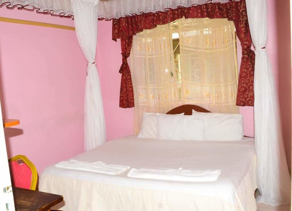 Salient Guest House エルドレット エクステリア 写真