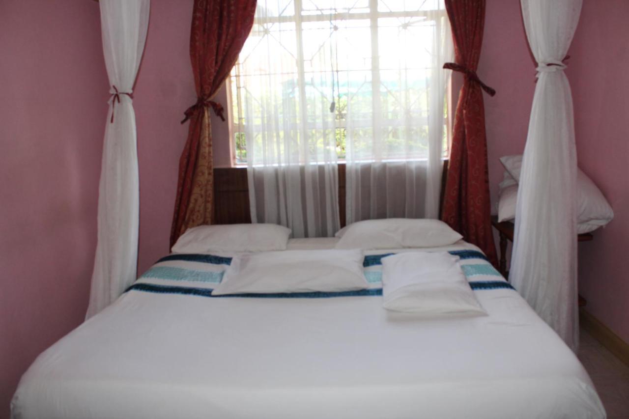 Salient Guest House エルドレット エクステリア 写真