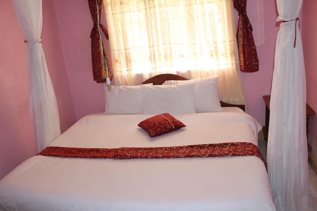 Salient Guest House エルドレット エクステリア 写真